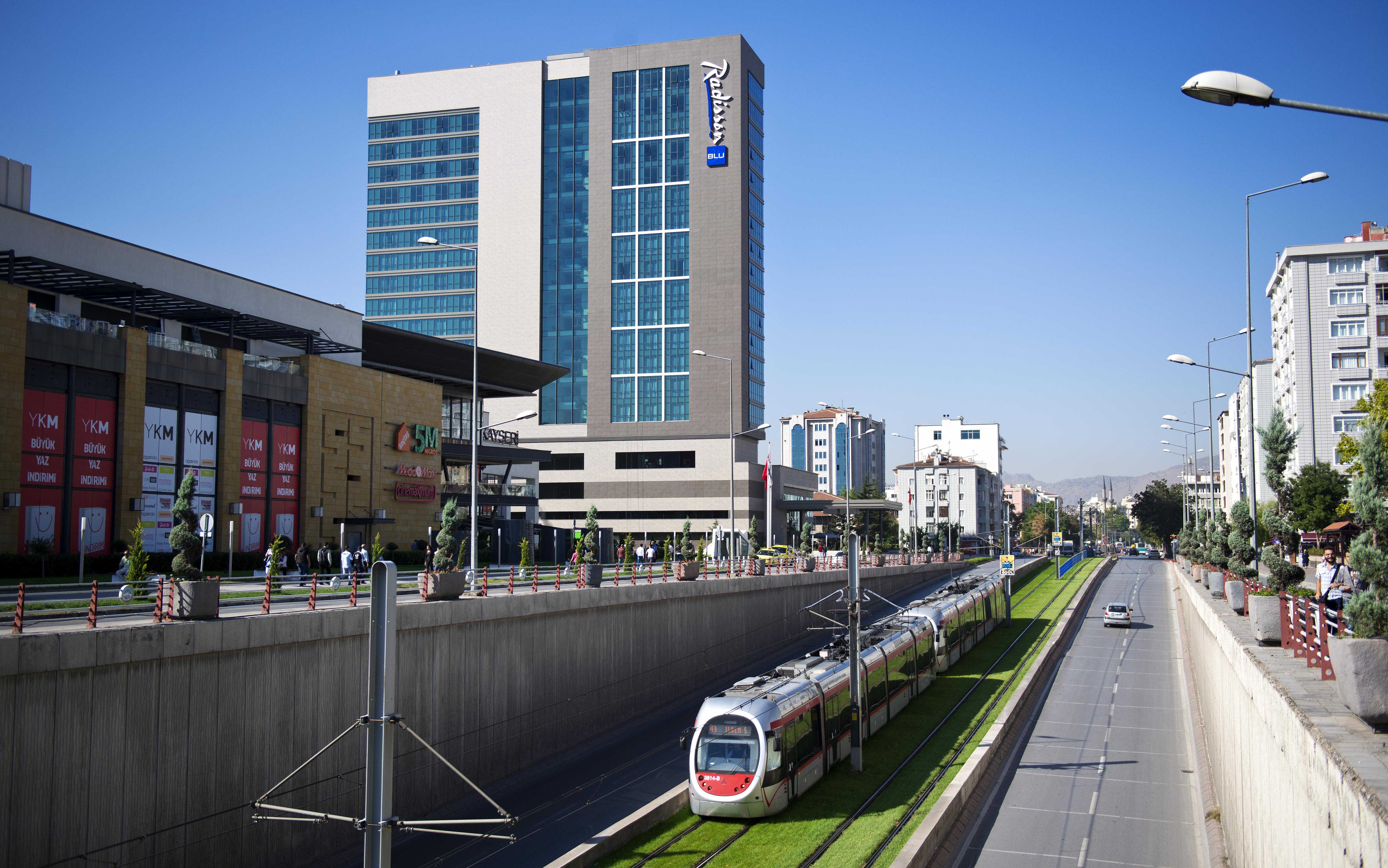 Radisson Blu Hotel, Кайсери Екстериор снимка The station